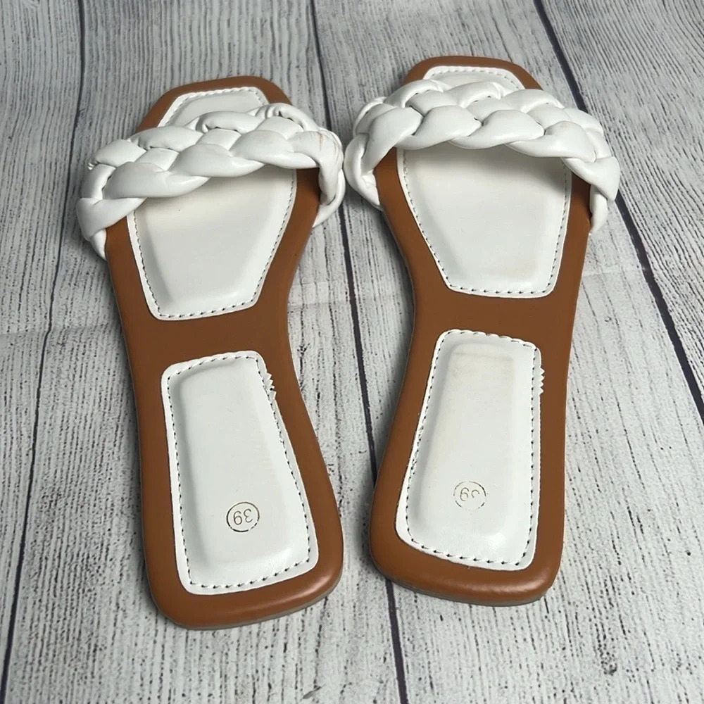 Unbranded sandals size 8.5 white - Picture 3 of 4